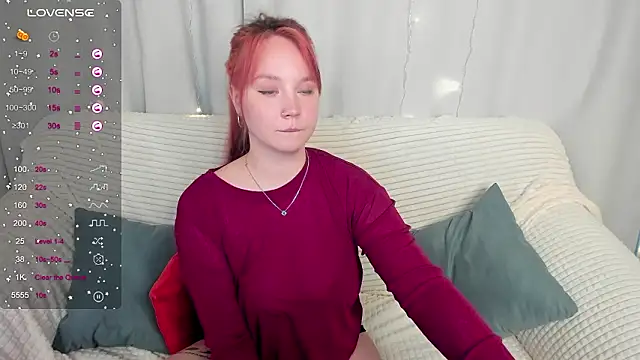 Snapshot of maya_suun chatting on 02.12.26 maya suun online show from 02.12.26