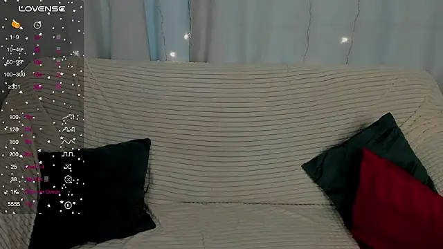 Snapshot of maya_suun chatting on 02.13.26 maya suun online show from 02.13.26