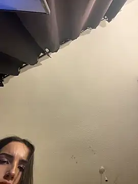 Snapshot of EllaEroticaX chatting on 10.30.25 EllaEroticaX online show from 10.30.25