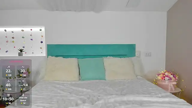 mars elina  online show from 02.25.25