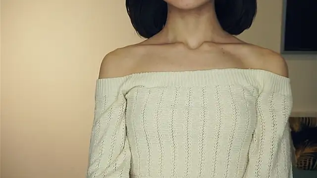 VeronaCritchlow online show from 02.05.25