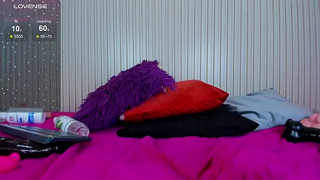 Madeline Cooper08 online show from 02.21.25