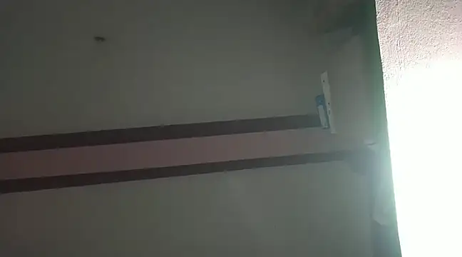 Snapshot of Extrembox5 chatting on 03.18.25 Extrembox5 online show from 03.18.25