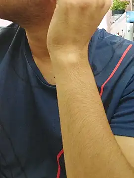 Snapshot of Extrembox5 chatting on 10.21.25 Extrembox5 online show from 10.21.25