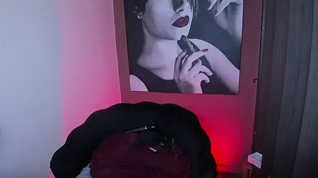 QueenOfHaze online show from 03.19.26