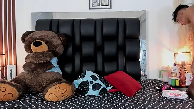 Snapshot of Amberr1 chatting on 01.28.25 Amberr1 online show from 01.28.25