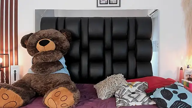 Snapshot of Amberr1 chatting on 01.30.25 Amberr1 online show from 01.30.25