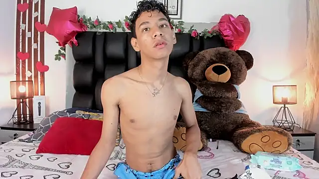 Snapshot of Amberr1 chatting on 02.20.25 Amberr1 online show from 02.20.25