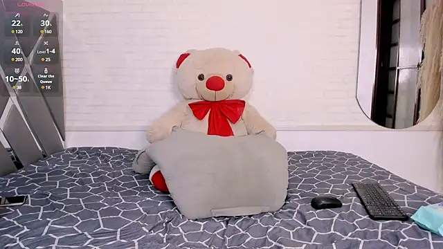 Snapshot of Amberr1 chatting on 02.27.25 Amberr1 online show from 02.27.25