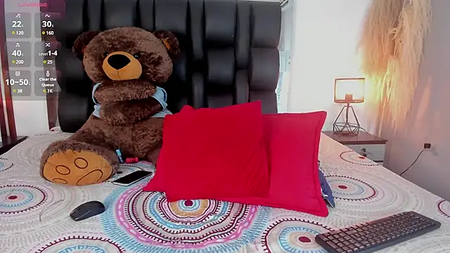 Snapshot of Amberr1 chatting on 03.13.25 Amberr1 online show from 03.13.25