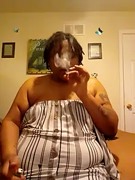 Snapshot of Big_BodyDee chatting on 03.04.25 Big BodyDee online show from 03.04.25