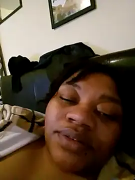 Snapshot of Big_BodyDee chatting on 03.06.25 Big BodyDee online show from 03.06.25