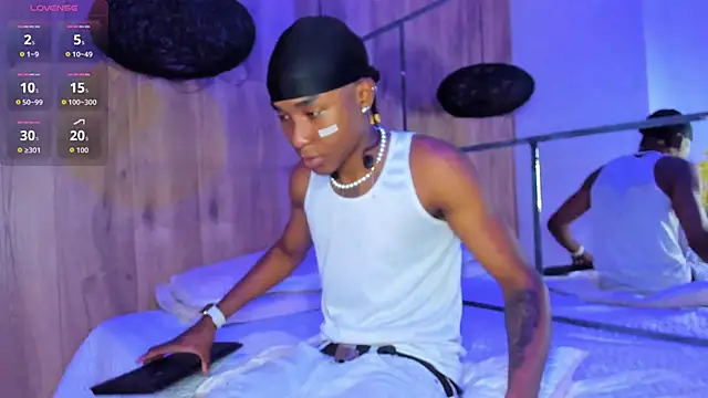 Snapshot of JackBBC18 chatting on 10.06.25 JackBBC18 online show from 10.06.25