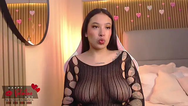 Snapshot of Victoria_Collinns chatting on 02.18.25 Victoria Collinns online show from 02.18.25