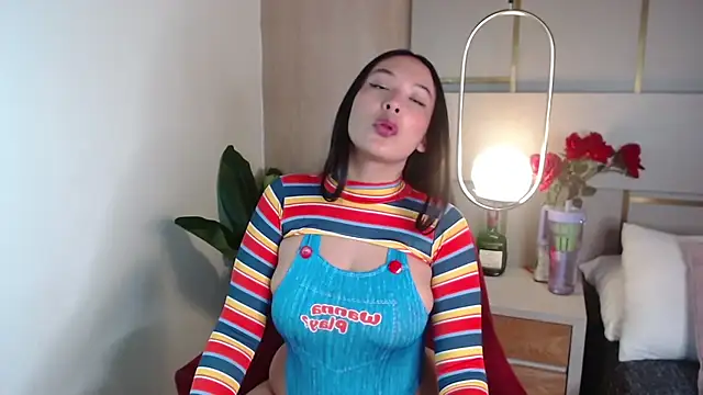 Snapshot of Victoria_Collinns chatting on 10.01.25 Victoria Collinns online show from 10.01.25