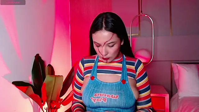 Snapshot of Victoria_Collinns chatting on 10.26.25 Victoria Collinns online show from 10.26.25