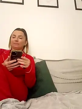 MolliexLexi1 online show from 01.24.25