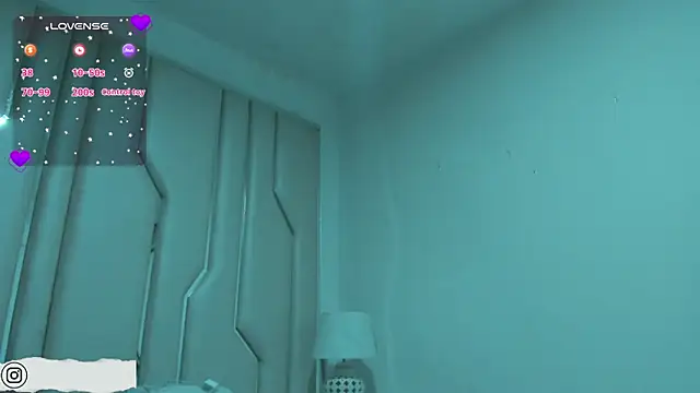 Loreanna Joy online show from 09.23.25