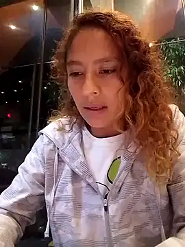 Snapshot of Zoedaniels chatting on 03.02.25 Zoedaniels online show from 03.02.25