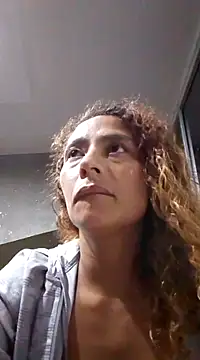 Snapshot of Zoedaniels chatting on 03.11.25 Zoedaniels online show from 03.11.25