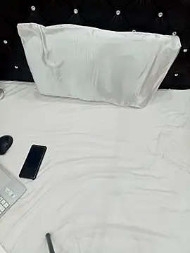 Younme6-9 online show from 11.05.25