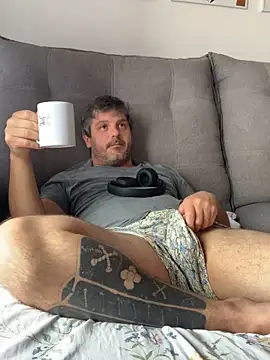 Snapshot of Taurino_gostoso chatting on 03.17.25 Taurino gostoso online show from 03.17.25
