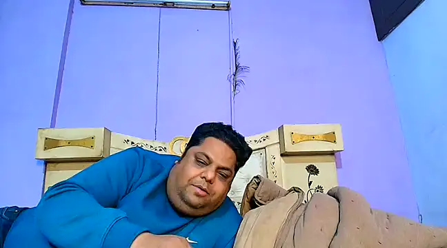 Sophia James online show from 01.30.25