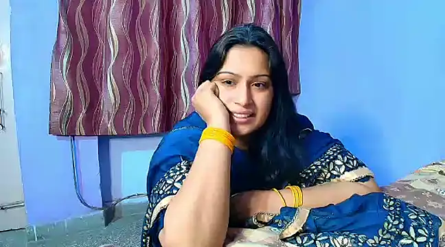 Sophia James online show from 02.01.25