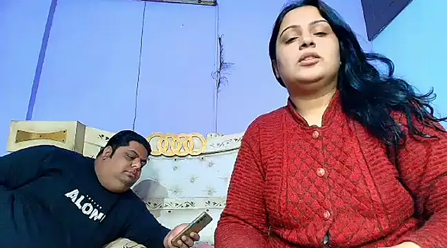 Sophia James online show from 02.02.25