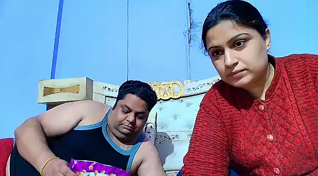 Sophia James online show from 02.02.25