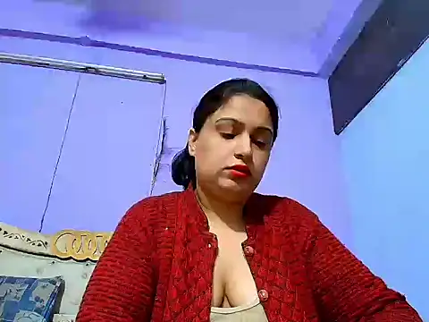 Sophia James online show from 03.11.25