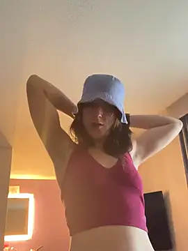 Snapshot of PhattPinxkTaco chatting on 02.04.25 PhattPinxkTaco online show from 02.04.25