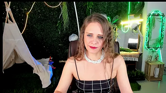 EmiliaBedy online show from 12.14.25