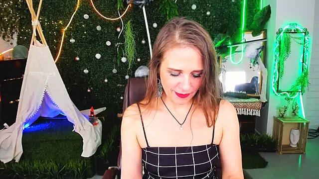 EmiliaBedy online show from 04.07.26