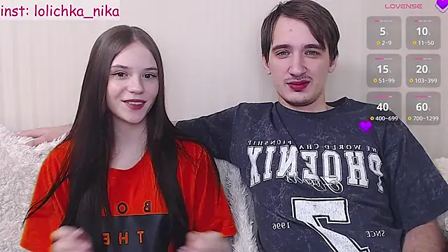 Snapshot of white-boo chatting on 02.10.25 white-boo online show from 02.10.25