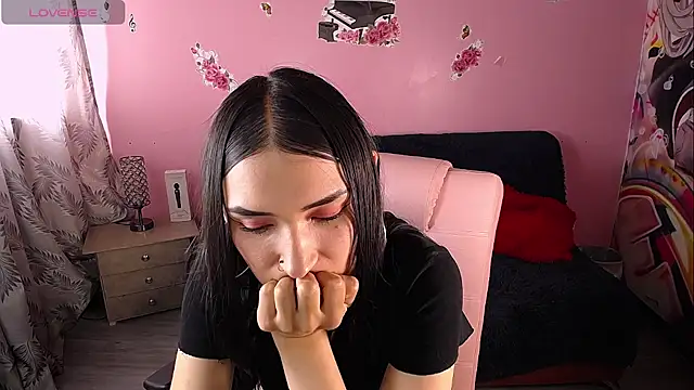 Snapshot of Sofii_cutee chatting on 01.29.25 Sofii cutee online show from 01.29.25