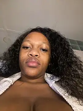 Boneca25 online show from 10.17.25