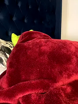 Boneca25 online show from 10.18.25