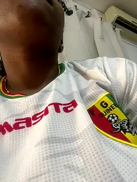 Boneca25 online show from 11.26.25