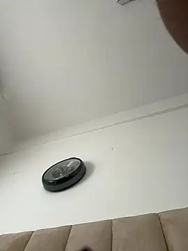 Boneca25 online show from 03.31.26