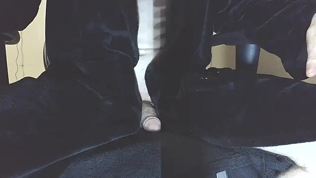 drakecumm690 online show from 09.19.25