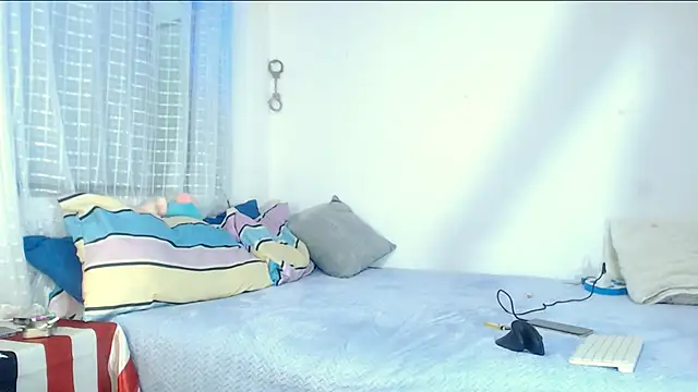 annyevans 1 online show from 12.04.25