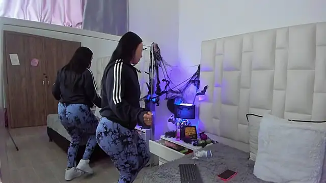 Ariana rouse online show from 10.29.25