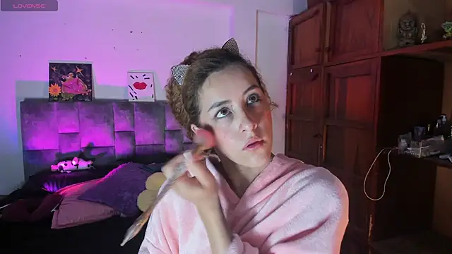 Isangel  online show from 10.06.25