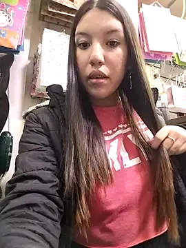 Snapshot of samathasexx chatting on 03.06.25 samathasexx online show from 03.06.25