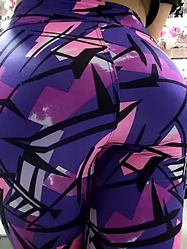 Snapshot of samathasexx chatting on 10.23.25 samathasexx online show from 10.23.25