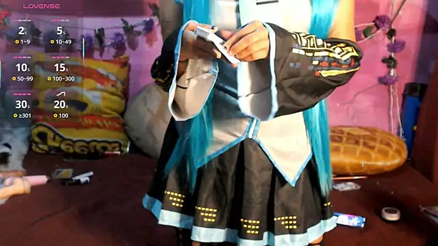 Snapshot of Sharkyu1 chatting on 12.21.25 Sharkyu1 online show from 12.21.25