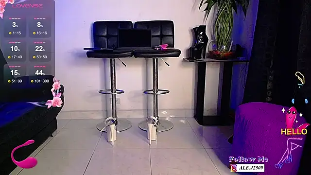 Snapshot of Ale_250900 chatting on 09.14.25 Ale 250900 online show from 09.14.25