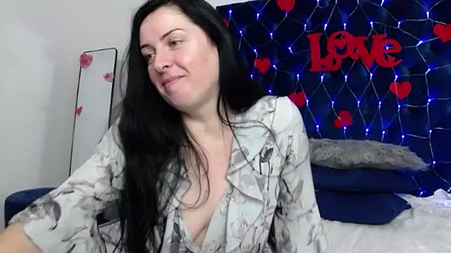 Snapshot of JacquelineElle chatting on 02.16.25 JacquelineElle online show from 02.16.25