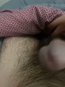 Snapshot of yannusgir33 chatting on 12.16.25 yannusgir33 online show from 12.16.25